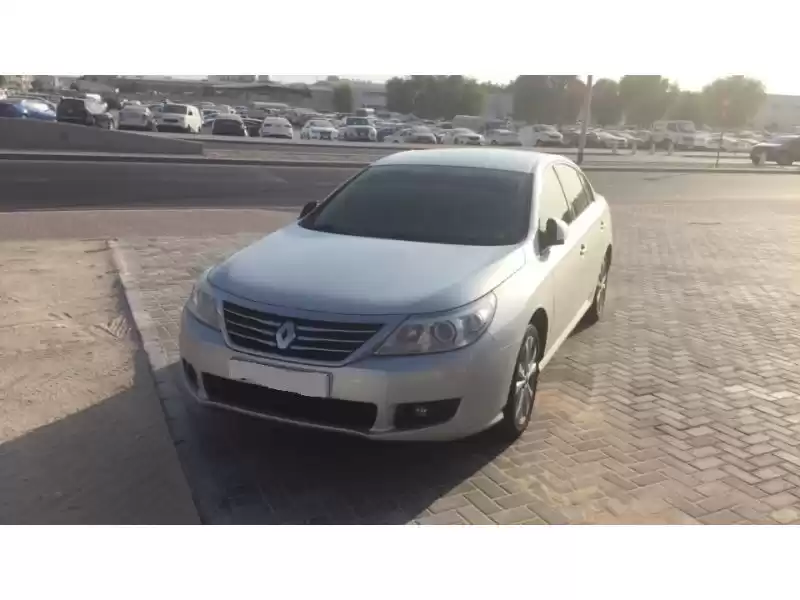 Kullanılmış Renault Safrane Satılık içinde Al Sadd , Doha #6996 - 1  image 